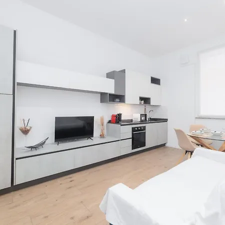 Lägenhet Bocconi White Milano